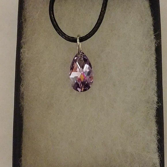Hibiscus Purple Crystal Teardrop Necklace - Picture 3 of 8